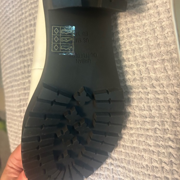 Size 6 UO Mary Janes - Picture 2 of 4